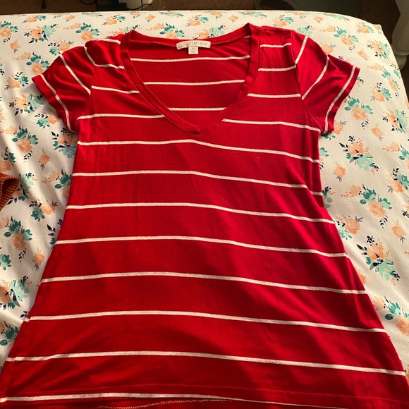 Lose and very stretchy - Picture 1 of 1